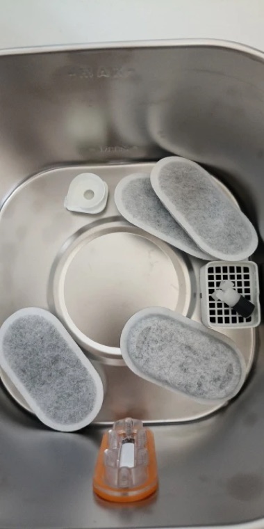Included carbon filters and pump